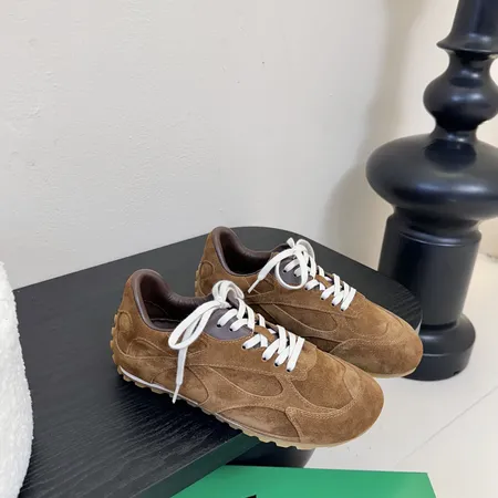 ボッテガ ヴェネタ スニーカー