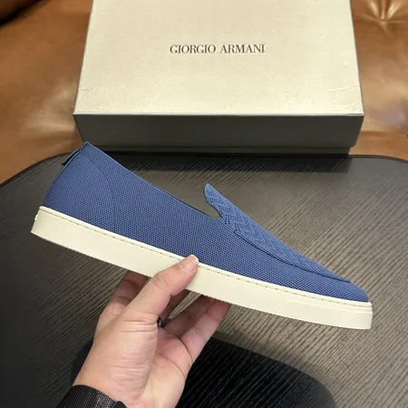 アルマーニ カジュアルシューズ