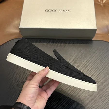 アルマーニ カジュアルシューズ