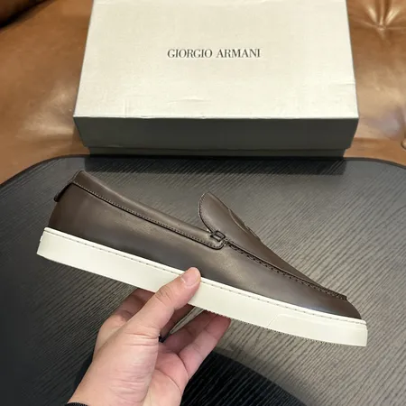 アルマーニ カジュアルシューズ