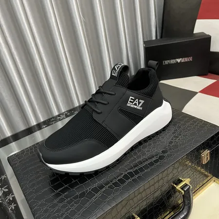 アルマーニ カジュアルシューズ