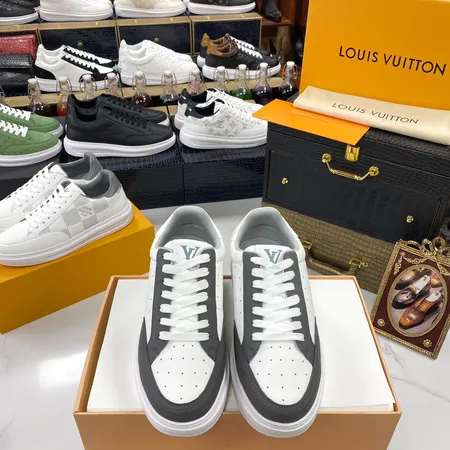 ルイヴィトン カジュアルシューズ