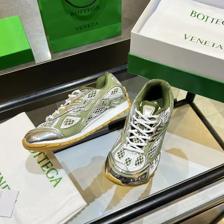 ボッテガ ヴェネタ スニーカー