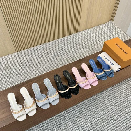 ルイヴィトン スリッパ
