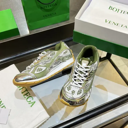 ボッテガ ヴェネタ スニーカー