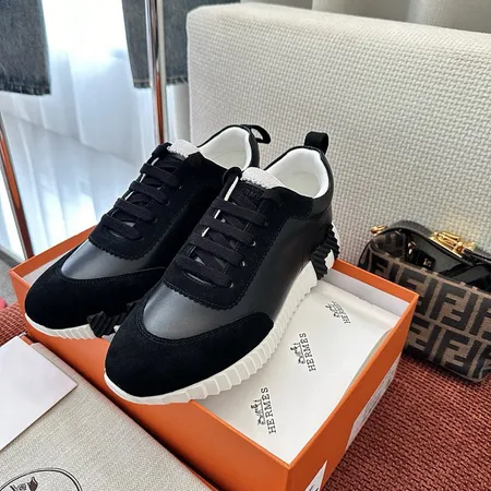 エルメス スニーカー