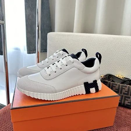 エルメス スニーカー