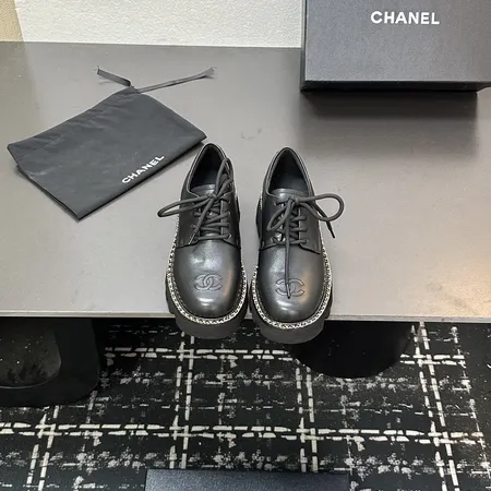 シャネル ビジネスシューズ