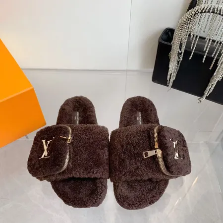 ルイヴィトン スリッパ