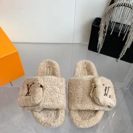 ルイヴィトン スリッパ