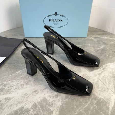 プラダ サンダル