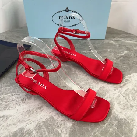 プラダ サンダル