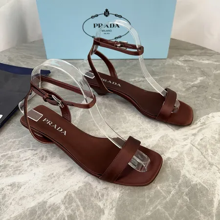 プラダ サンダル