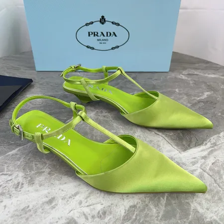 プラダ サンダル
