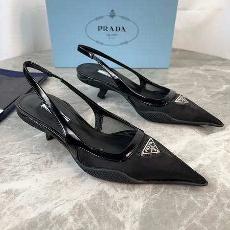 プラダ サンダル