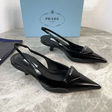 プラダ サンダル