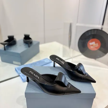 プラダ サンダル