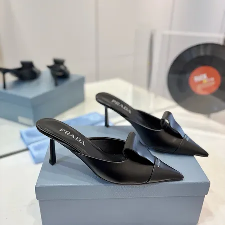 プラダ サンダル
