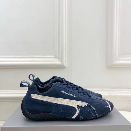 バレンシアガ カジュアルシューズ