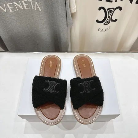セリーヌ スリッパ