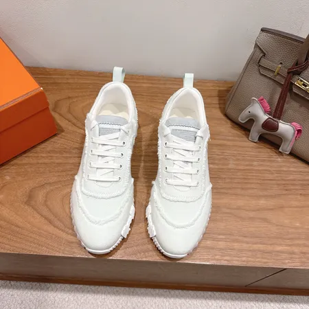 エルメス スニーカー