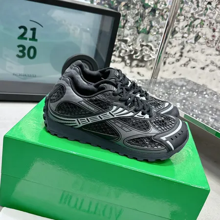 ボッテガ ヴェネタ スニーカー