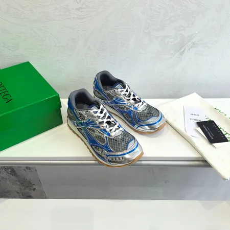 ボッテガ ヴェネタ スニーカー