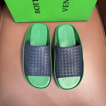 ボッテガ ヴェネタ スリッパ