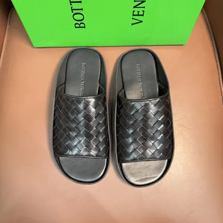 ボッテガ ヴェネタ スリッパ