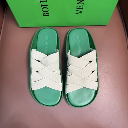 ボッテガ ヴェネタ スリッパ