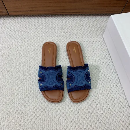 セリーヌ スリッパ