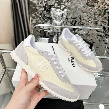 セリーヌ カジュアルシューズ