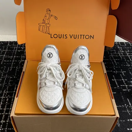 ルイヴィトン スニーカー