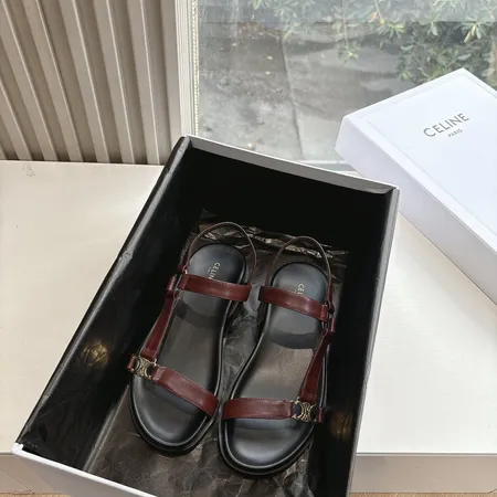 セリーヌ サンダル