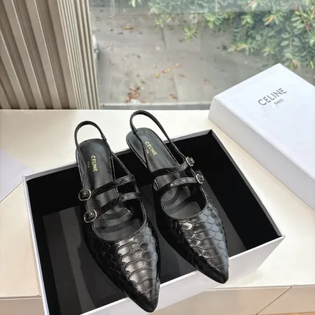 セリーヌ サンダル