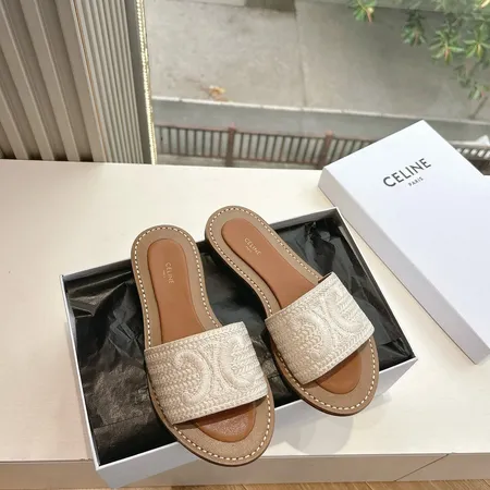 セリーヌ スリッパ