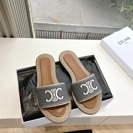 セリーヌ スリッパ