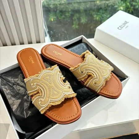 セリーヌ スリッパ