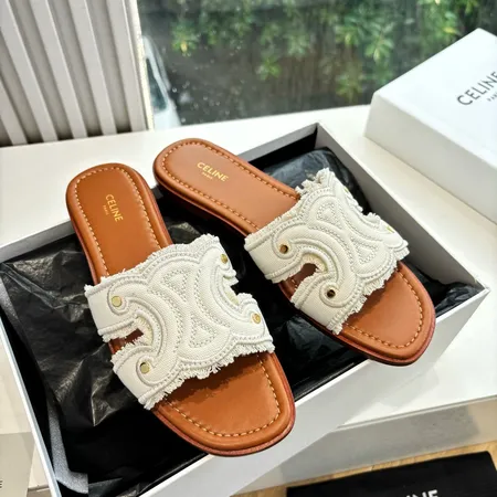 セリーヌ スリッパ