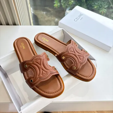 セリーヌ スリッパ