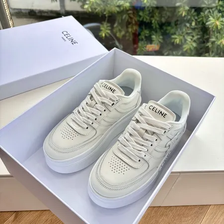 セリーヌ カジュアルシューズ