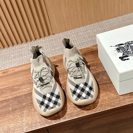 バーバリー ス スニーカー