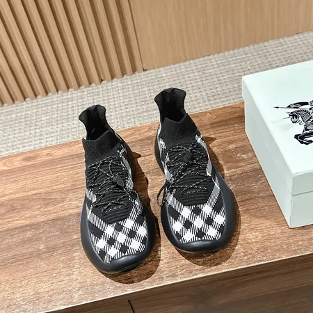 バーバリー ス スニーカー