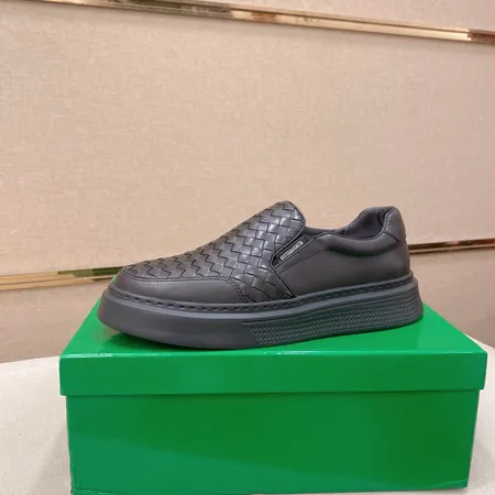 ボッテガ ヴェネタ カジュアルシューズ