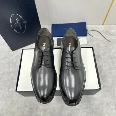 プラダ ビジネスシューズ