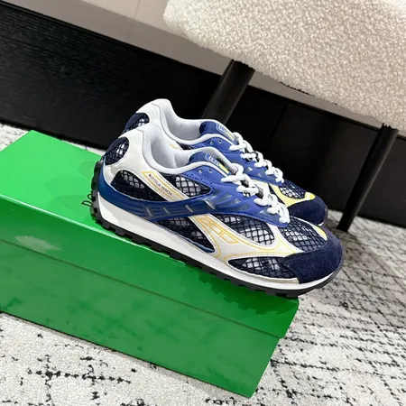 ボッテガ ヴェネタ カジュアルシューズ