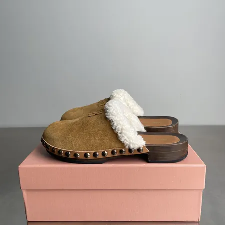 ミュウミュウ スリッパ