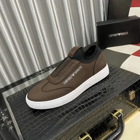 アルマーニ カジュアルシューズ