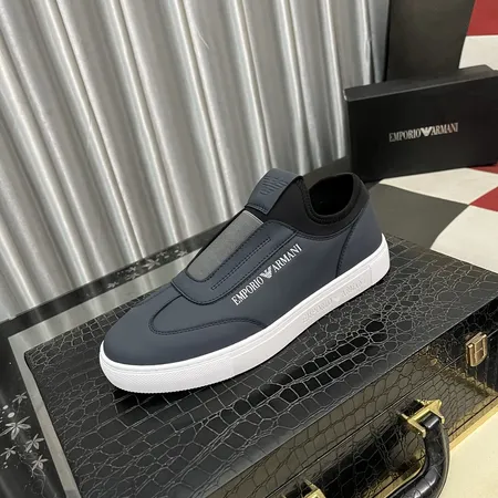 アルマーニ カジュアルシューズ