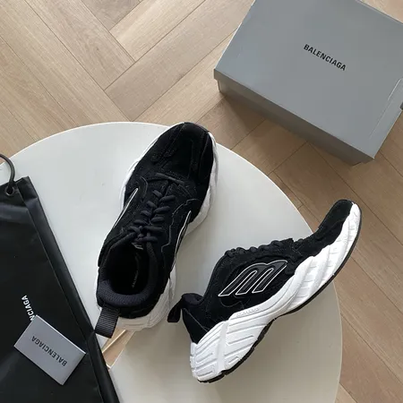 バレンシアガ カジュアルシューズ